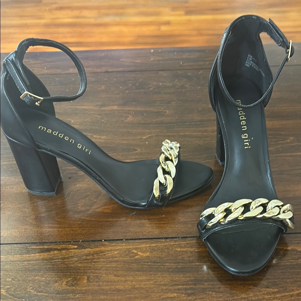 Madden Girl Black Heeled Sandals with Gold Chain